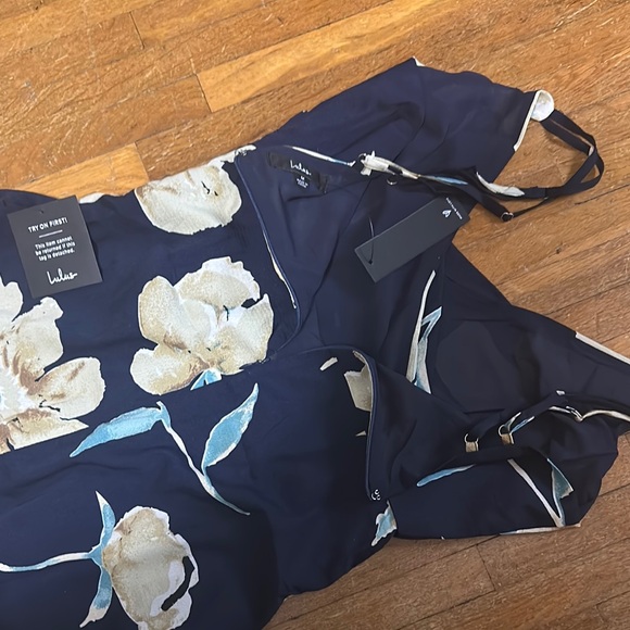 Draw You Close Navy Blue Floral Sleeveless Surplice Midi Dress - Picture 8 of 8